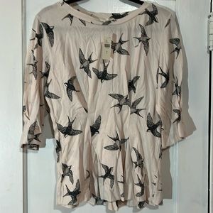 t.la anthropologie pleated tshirt blouse in pale pink bird print